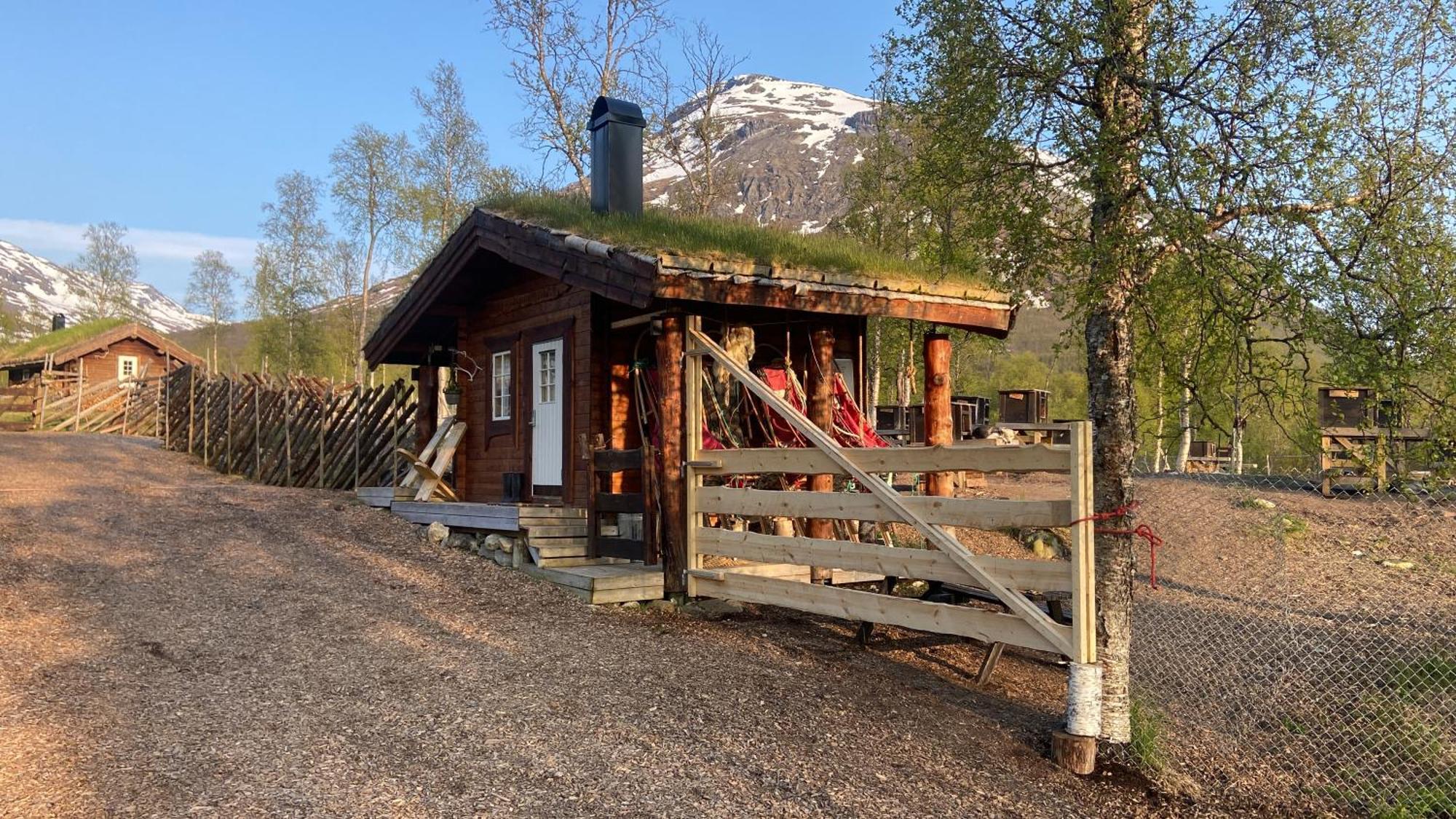 Bardu Huskylodge Екстер'єр фото