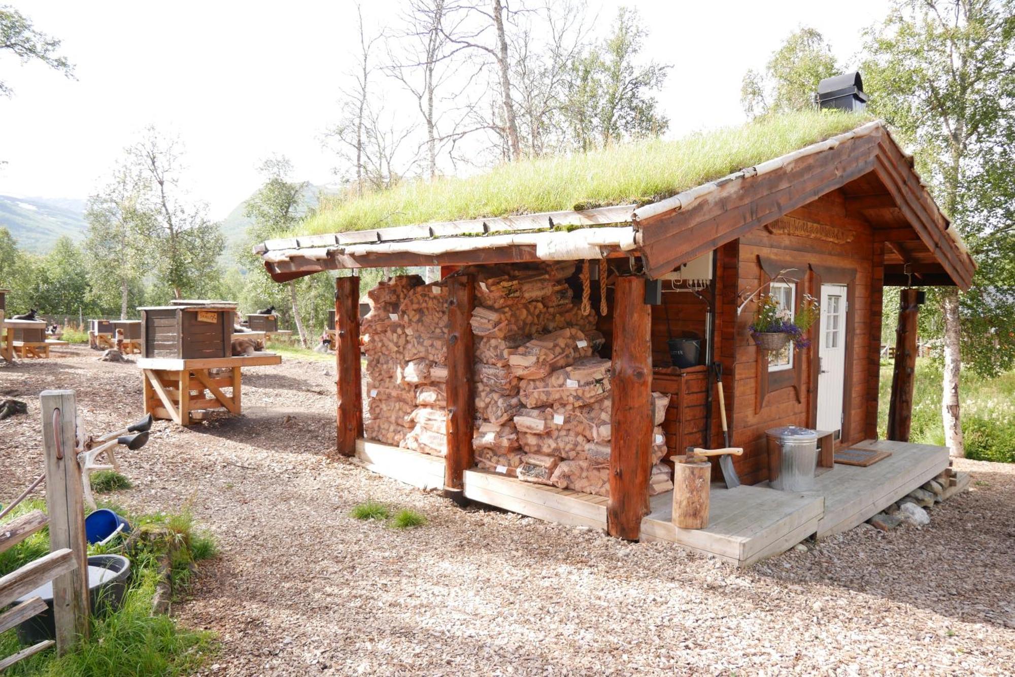 Bardu Huskylodge Екстер'єр фото