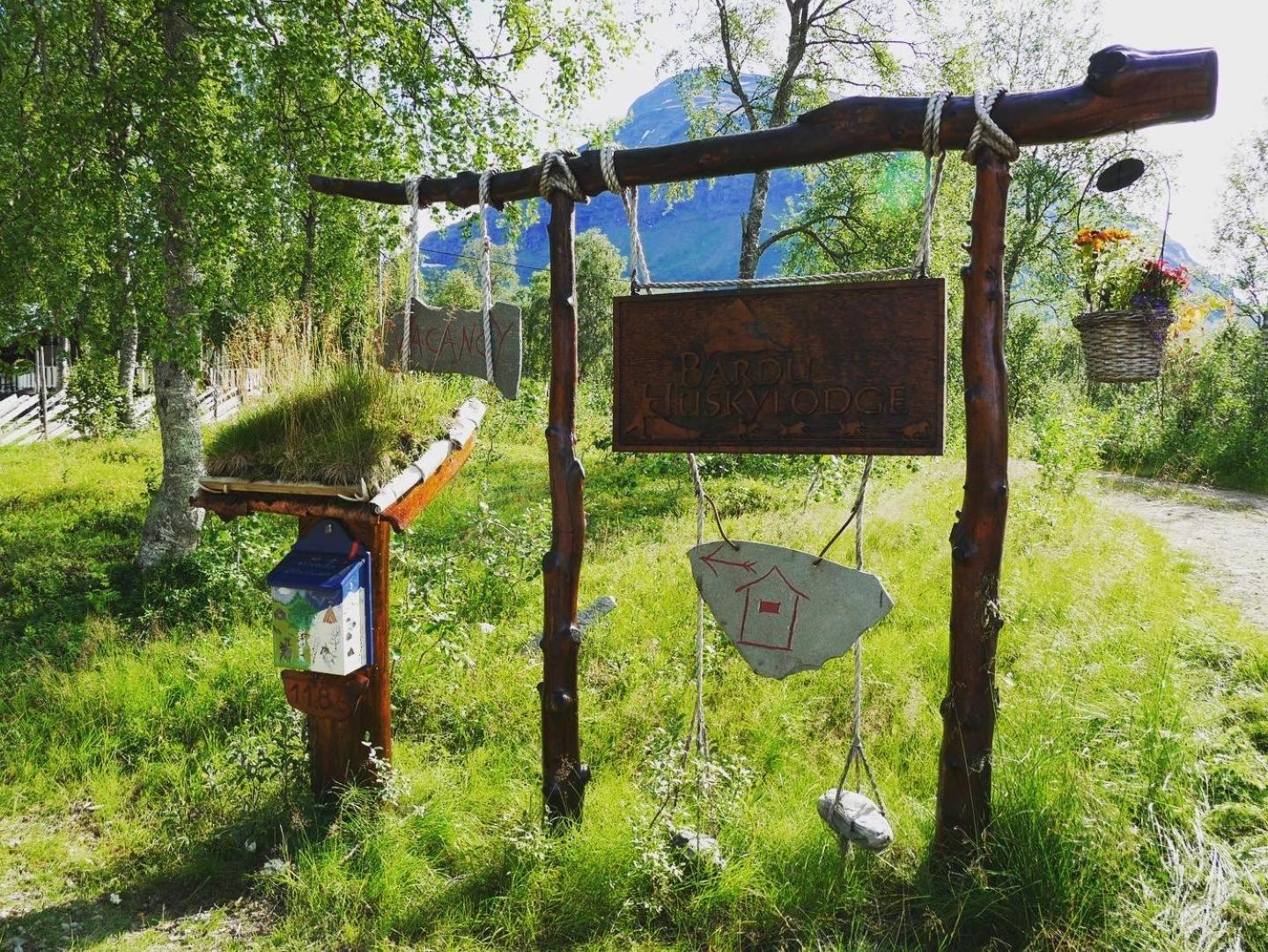 Bardu Huskylodge Екстер'єр фото